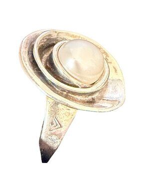 Silpada Sterling Silver Orbital Ring Modernist Concentric Band Design with Pearl